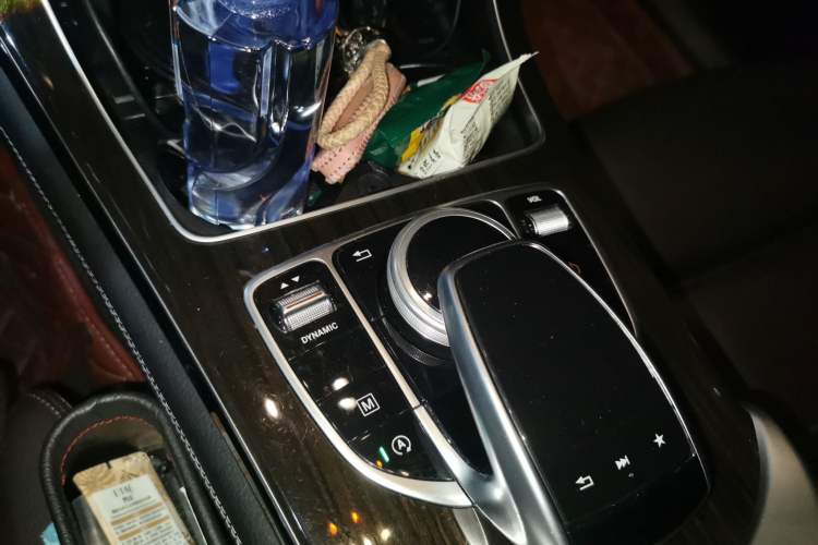 Used Mercedes-Benz GLC 2018 GLC 260 4MATIC Luxury Model Gear Lever