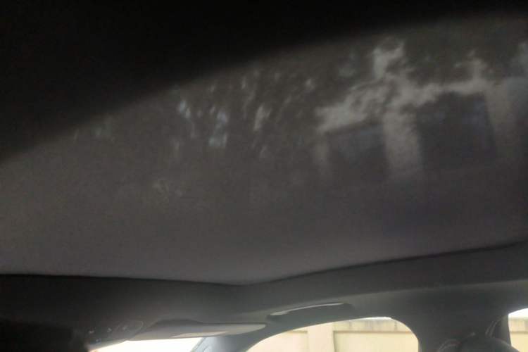 Used Mercedes-Benz GLC 2018 GLC 300 4MATIC Sport Edition Headliner