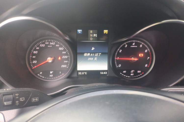 Used Mercedes-Benz GLC 2018 GLC 300 4MATIC Sport Edition Instrument Cluster