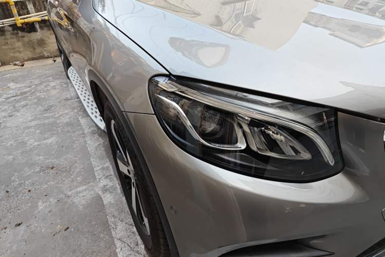 Used Mercedes-Benz GLC 2018 Facelifted GLC 260 4MATIC Dynamic Edition Right Front Headlight