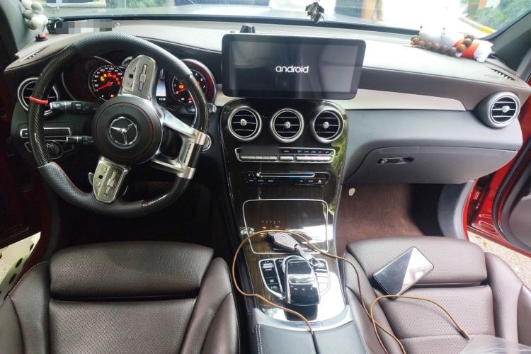 Used Mercedes-Benz GLC 2018 Facelift GLC 260 4MATIC Luxury Edition Center Console