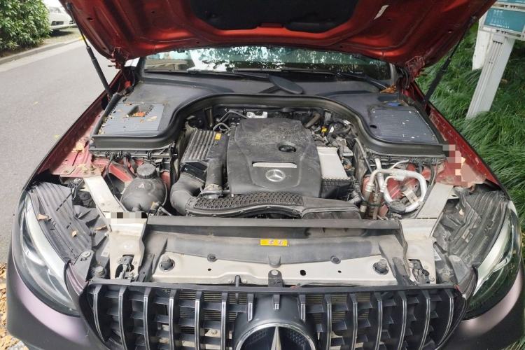 Used Mercedes-Benz GLC 2018 Facelift GLC 260 4MATIC Luxury Edition Engine Bay