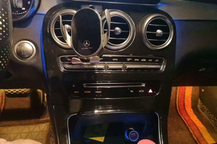 Used Mercedes-Benz GLC 2018 GLC 200 4MATIC Audio And AC Panel