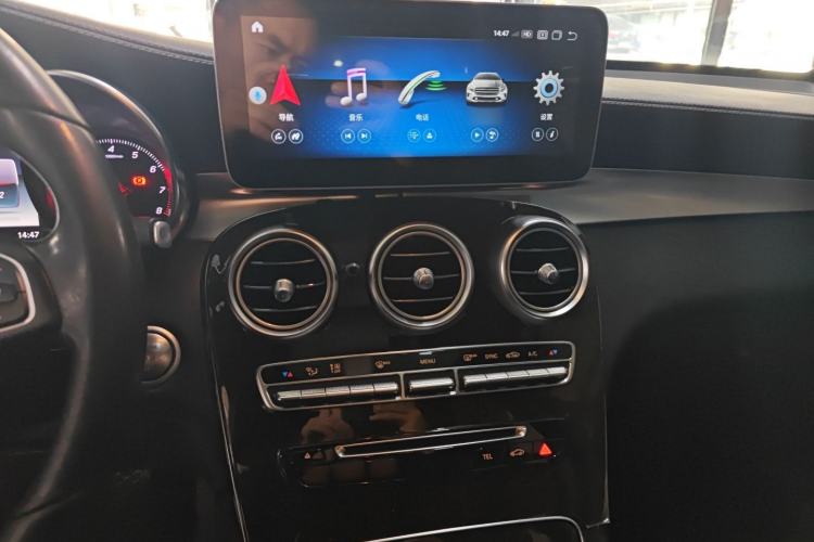 Used Mercedes-Benz GLC 2018 Facelifted GLC 260 4MATIC Dynamic Edition Audio And AC Panel
