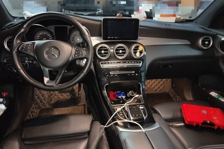 Used Mercedes-Benz GLC 2018 Facelift GLC 200 4MATIC Center Console