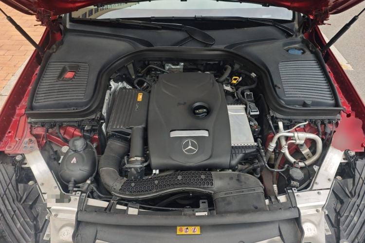 Used Mercedes-Benz GLC 2018 Facelift GLC 260 4MATIC Luxury Edition Engine Bay