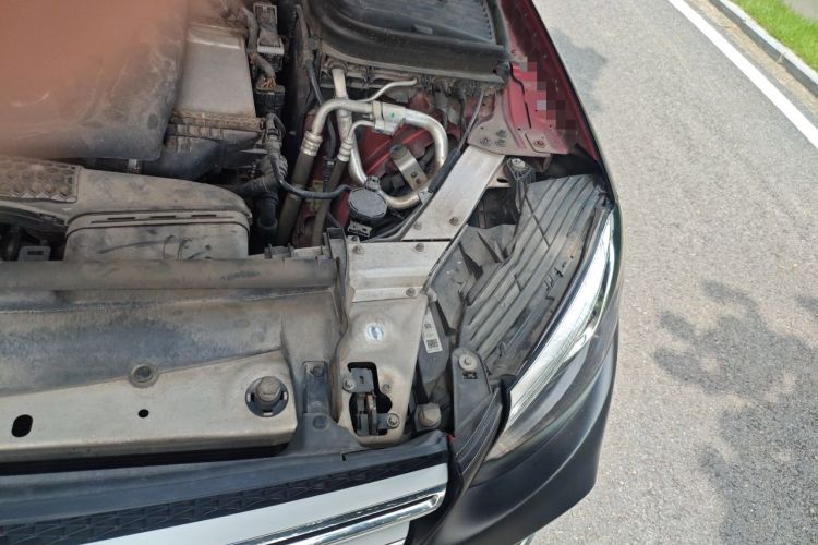 Used Mercedes-Benz GLC 2018 GLC 260 4MATIC Dynamic Edition Engine Bay Left