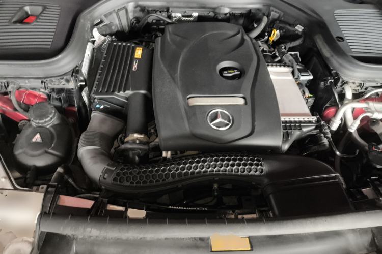 Used Mercedes-Benz GLC 2018 GLC 260 4MATIC Dynamic Edition Engine Bay
