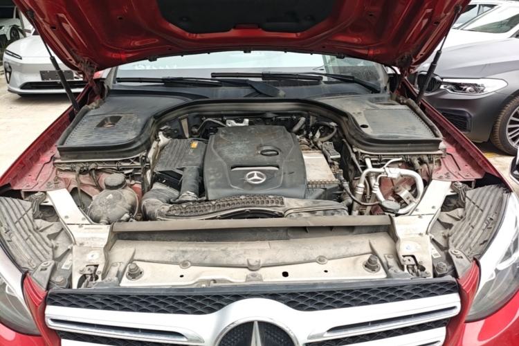 Used Mercedes-Benz GLC 2018 Facelift GLC 260 4MATIC Luxury Edition Engine Bay