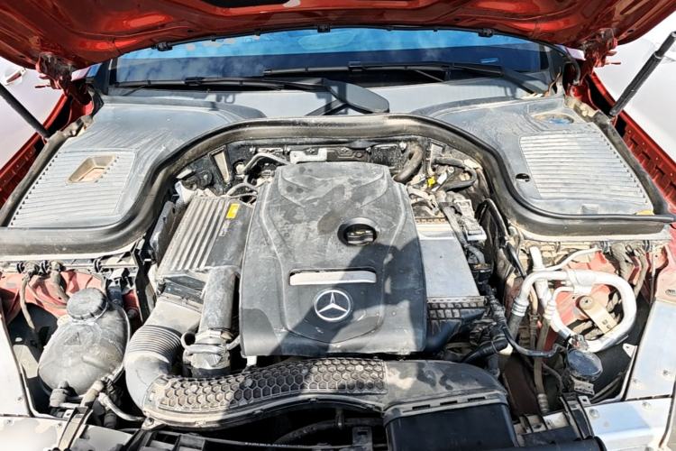 Used Mercedes-Benz GLC 2018 GLC 260 4MATIC Luxury Model Engine Bay
