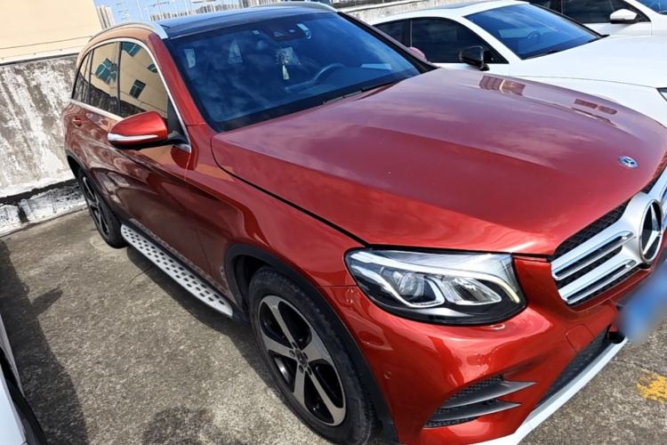 Used Mercedes-Benz GLC 2018 GLC 260 4MATIC Luxury Model Exterior 1