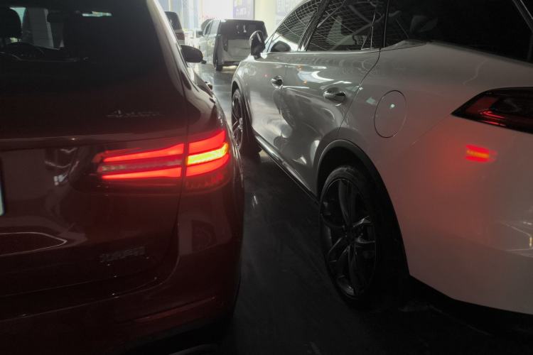 Used Mercedes-Benz GLC 2018 GLC 260 4MATIC Dynamic Edition Exterior 3
