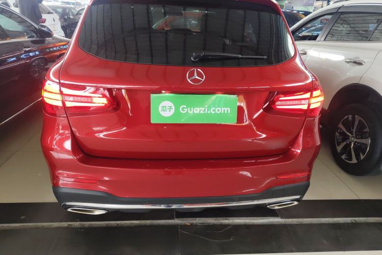 Used Mercedes-Benz GLC 2018 Facelifted GLC 260 4MATIC Dynamic Edition Exterior 4