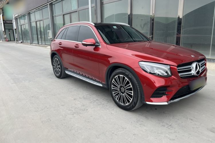 Used Mercedes-Benz GLC 2018 Facelifted GLC 260 4MATIC Dynamic Edition Exterior 4