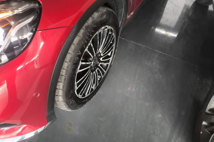Used Mercedes-Benz GLC 2018 GLC 260 4MATIC Dynamic Edition Exterior 4