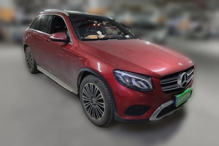 Used Mercedes-Benz GLC 2018 Facelift GLC 200 4MATIC Front Right 45 Deg