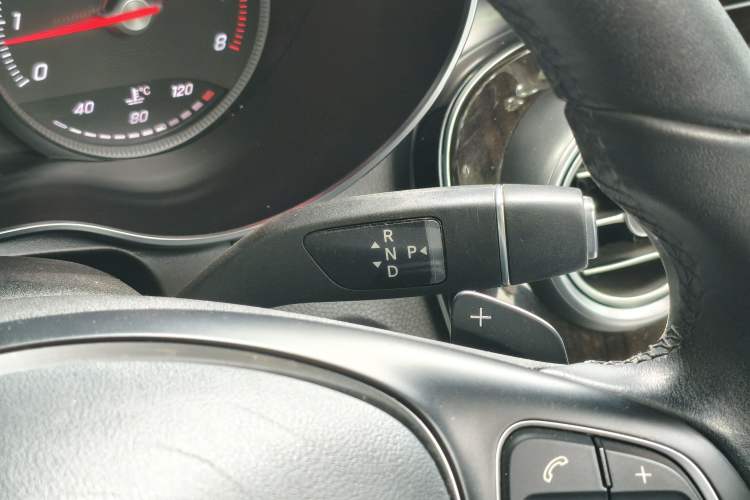 Used Mercedes-Benz GLC 2018 Facelifted GLC 260 4MATIC Dynamic Edition Gear Lever