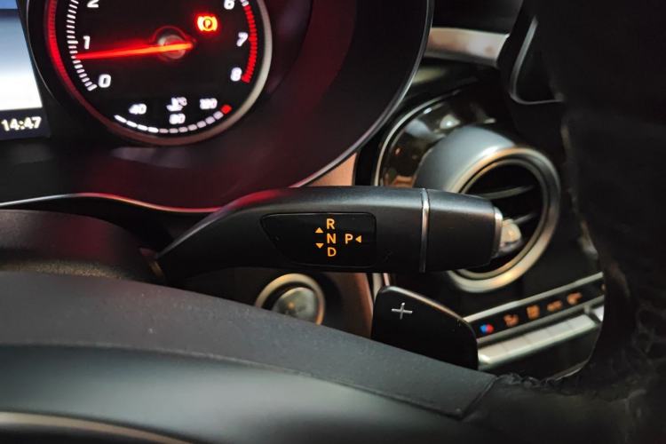 Used Mercedes-Benz GLC 2018 Facelifted GLC 260 4MATIC Dynamic Edition Gear Lever