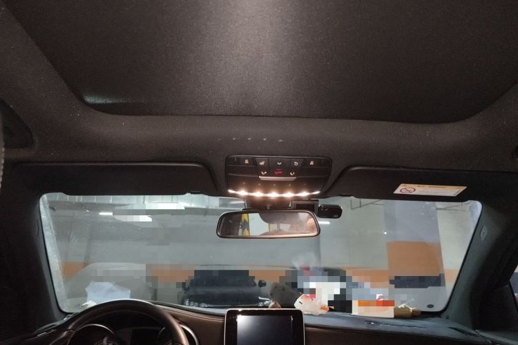 Used Mercedes-Benz GLC 2018 Facelift GLC 200 4MATIC Headliner