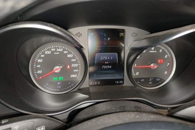 Used Mercedes-Benz GLC 2018 Facelift GLC 200 4MATIC Instrument Cluster