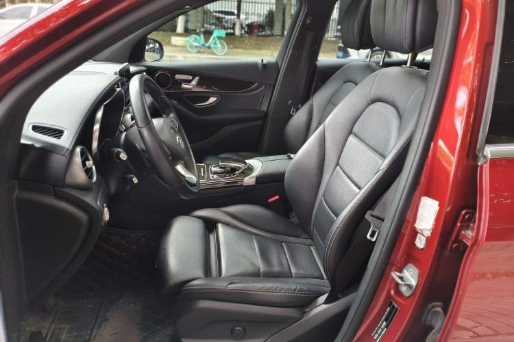 Used Mercedes-Benz GLC 2018 Facelifted GLC 260 4MATIC Dynamic Edition Left Front Seat