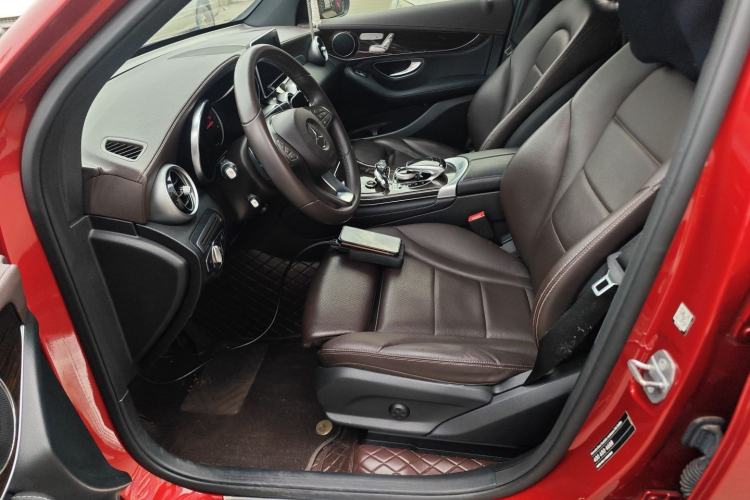 Used Mercedes-Benz GLC 2018 Facelifted GLC 260 4MATIC Dynamic Edition Left Front Seat