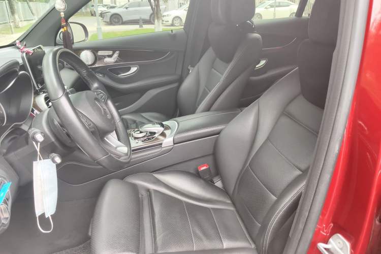 Used Mercedes-Benz GLC 2018 GLC 260 4MATIC Dynamic Edition Left Front Seat