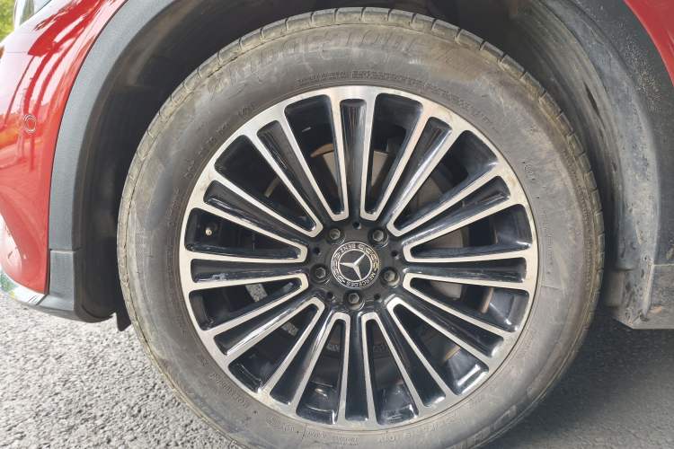 Used Mercedes-Benz GLC 2018 Facelifted GLC 260 4MATIC Dynamic Edition Left Front Wheel Hub