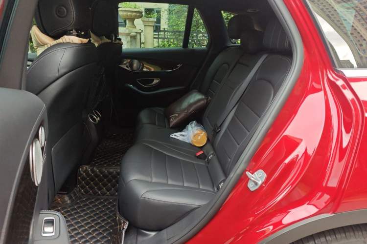 Used Mercedes-Benz GLC 2018 Facelift GLC 260 4MATIC Luxury Edition Left Rear Seat