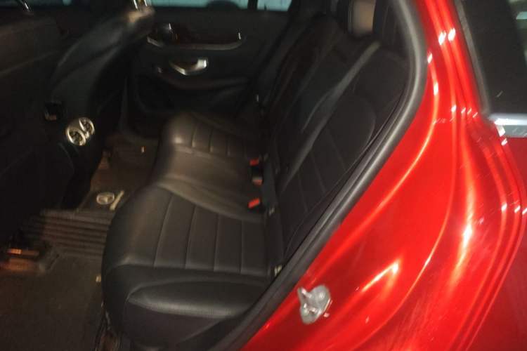 Used Mercedes-Benz GLC 2018 Facelifted GLC 260 4MATIC Dynamic Edition Left Rear Seat