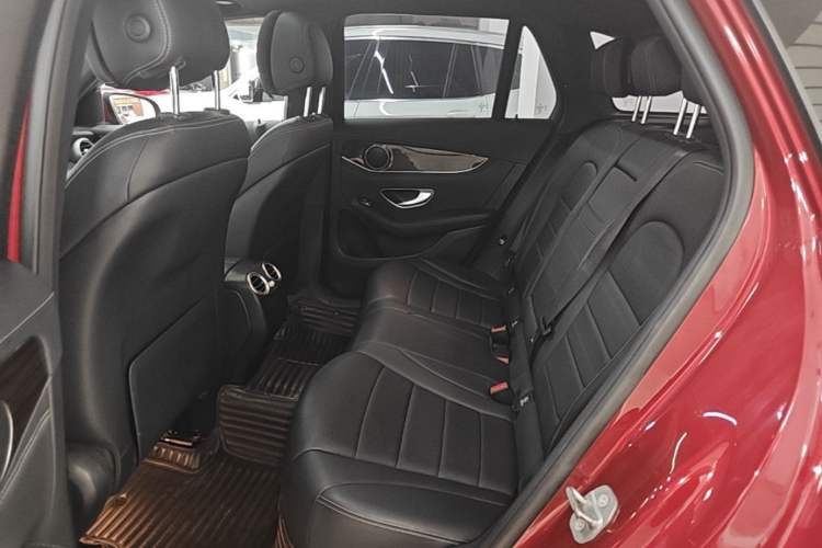 Used Mercedes-Benz GLC 2018 GLC 260 4MATIC Luxury Model Left Rear Seat