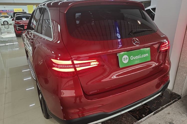 Used Mercedes-Benz GLC 2018 GLC 260 4MATIC Luxury Model Rear Left 45 Deg