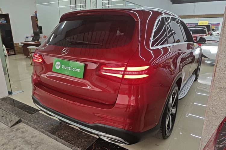 Used Mercedes-Benz GLC 2018 GLC 260 4MATIC Luxury Model Rear Right 45 Deg