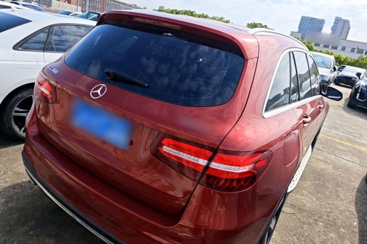 Used Mercedes-Benz GLC 2018 GLC 260 4MATIC Luxury Model Rear Right 45 Deg