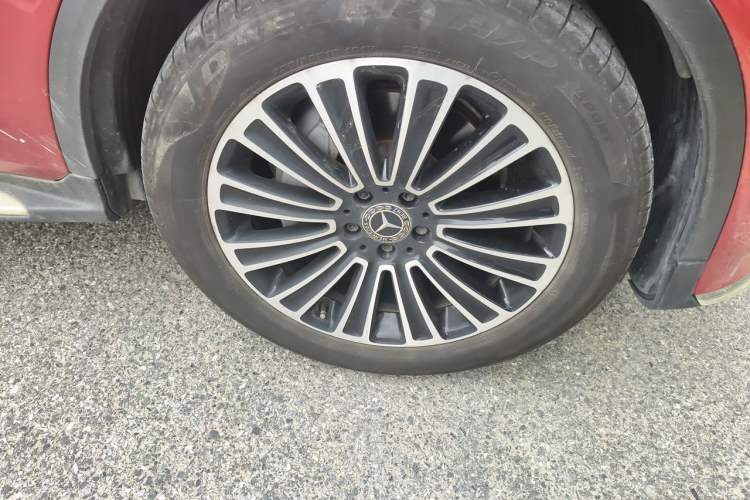 Used Mercedes-Benz GLC 2018 GLC 260 4MATIC Dynamic Edition Right Front Wheel Hub