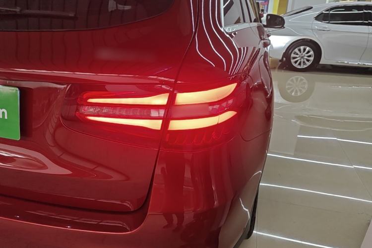 Used Mercedes-Benz GLC 2018 GLC 260 4MATIC Luxury Model Right Rear Taillight