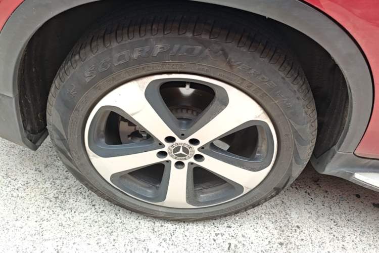 Used Mercedes-Benz GLC 2018 Facelift GLC 260 4MATIC Luxury Edition Right Rear Wheel Hub