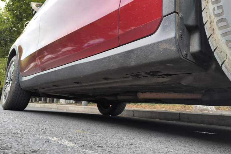 Used Mercedes-Benz GLC 2018 Facelifted GLC 260 4MATIC Dynamic Edition Right Side Sill