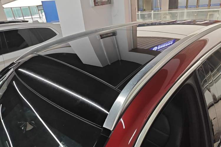 Used Mercedes-Benz GLC 2018 GLC 260 4MATIC Luxury Model Roof