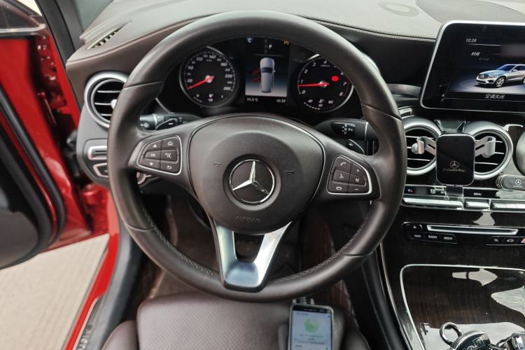 Used Mercedes-Benz GLC 2018 Facelifted GLC 260 4MATIC Dynamic Edition Steering Wheel