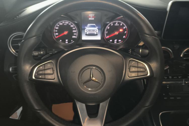Used Mercedes-Benz GLC 2018 GLC 260 4MATIC Dynamic Edition Steering Wheel