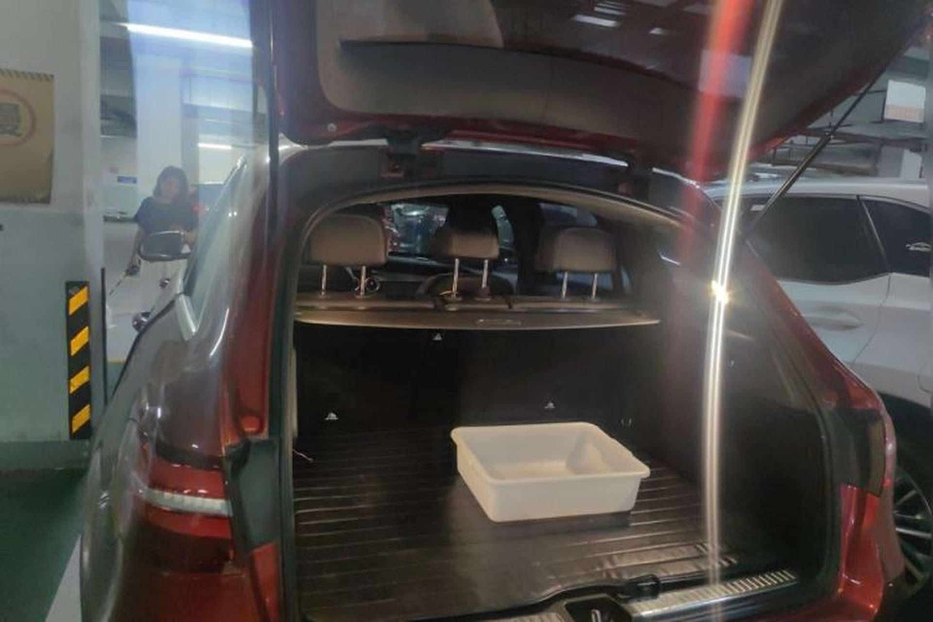 Used Mercedes-Benz GLC 2018 GLC 260 4MATIC Luxury Model Trunk