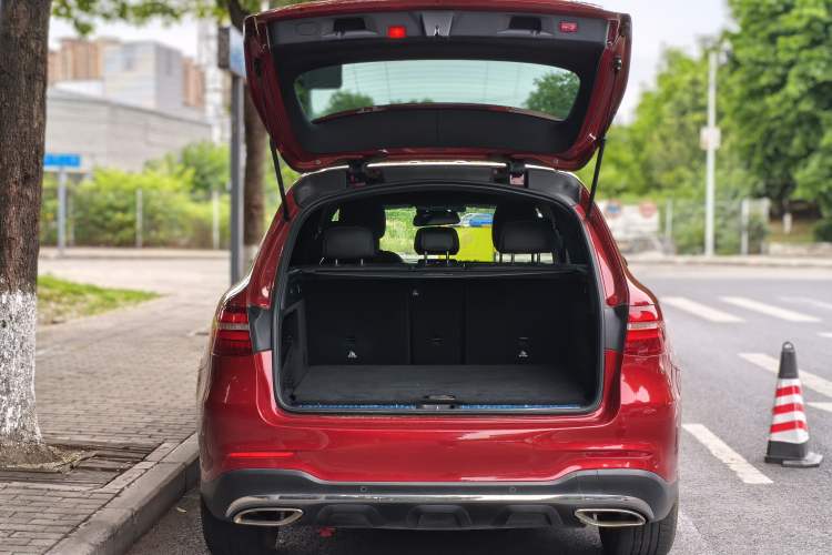 Used Mercedes-Benz GLC 2018 Facelifted GLC 260 4MATIC Dynamic Edition Trunk