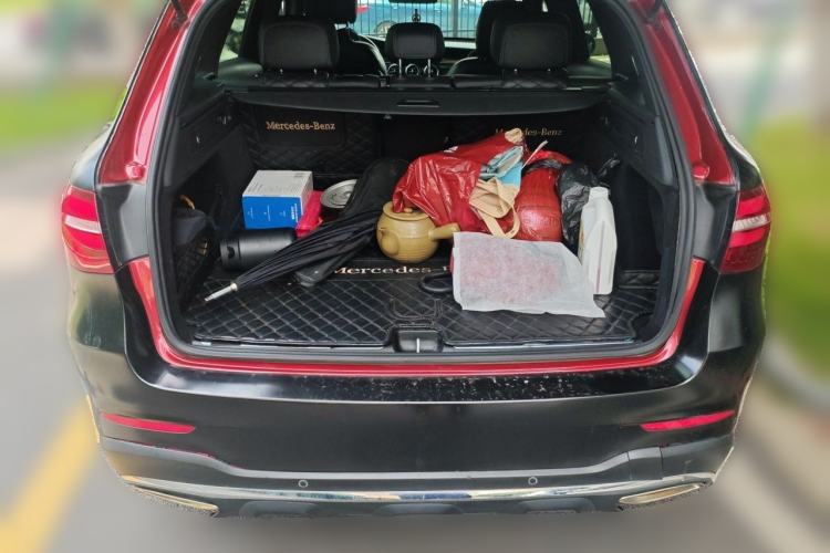Used Mercedes-Benz GLC 2018 GLC 260 4MATIC Dynamic Edition Trunk