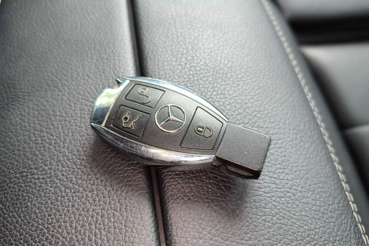 Used Mercedes-Benz GLC 2018 Facelifted GLC 260 4MATIC Dynamic Edition Vehicle Key