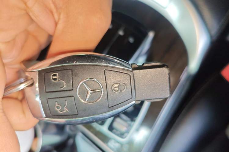 Used Mercedes-Benz GLC 2018 GLC 260 4MATIC Dynamic Edition Vehicle Key