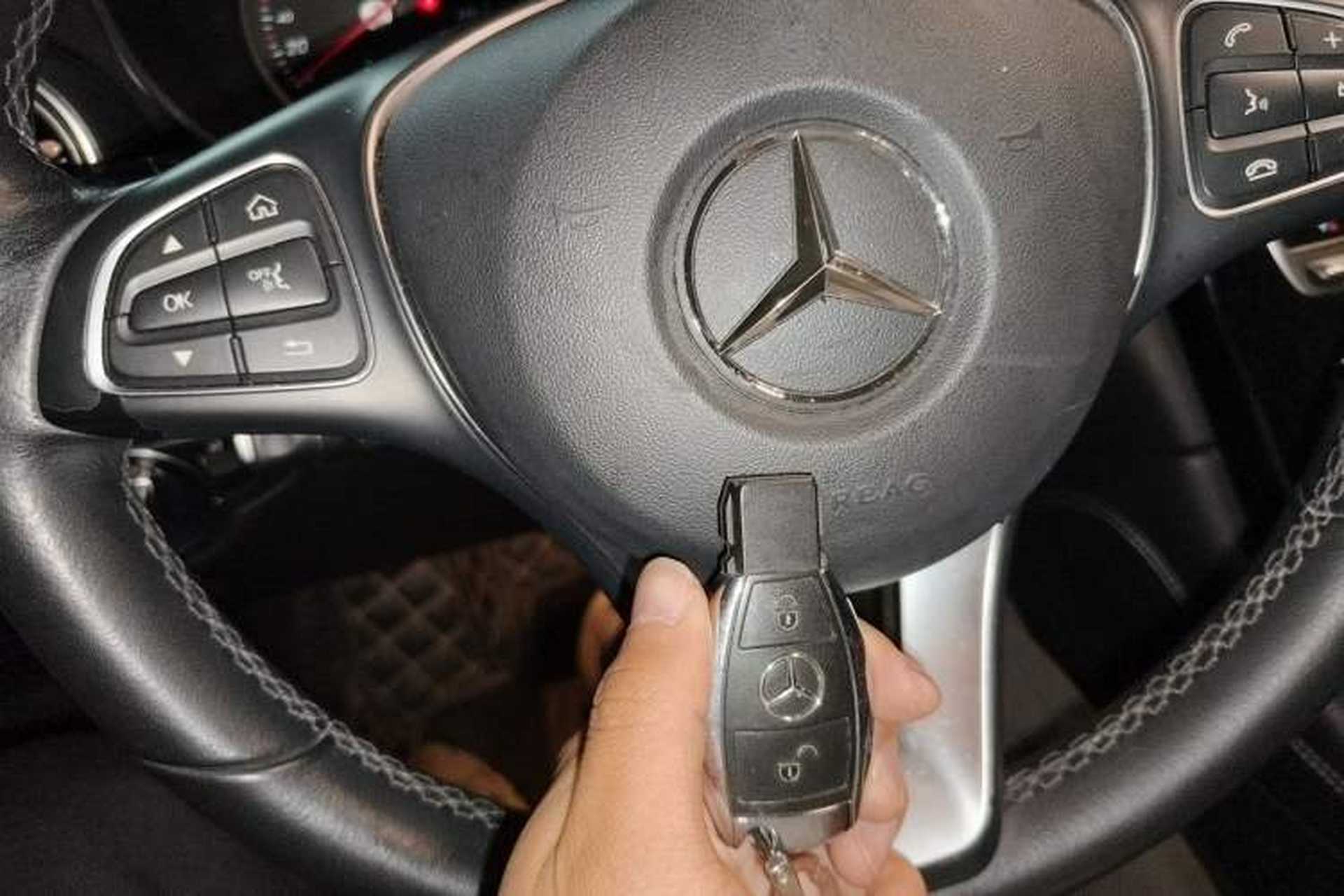 Used Mercedes-Benz GLC 2018 Facelift GLC 200 4MATIC Vehicle Key