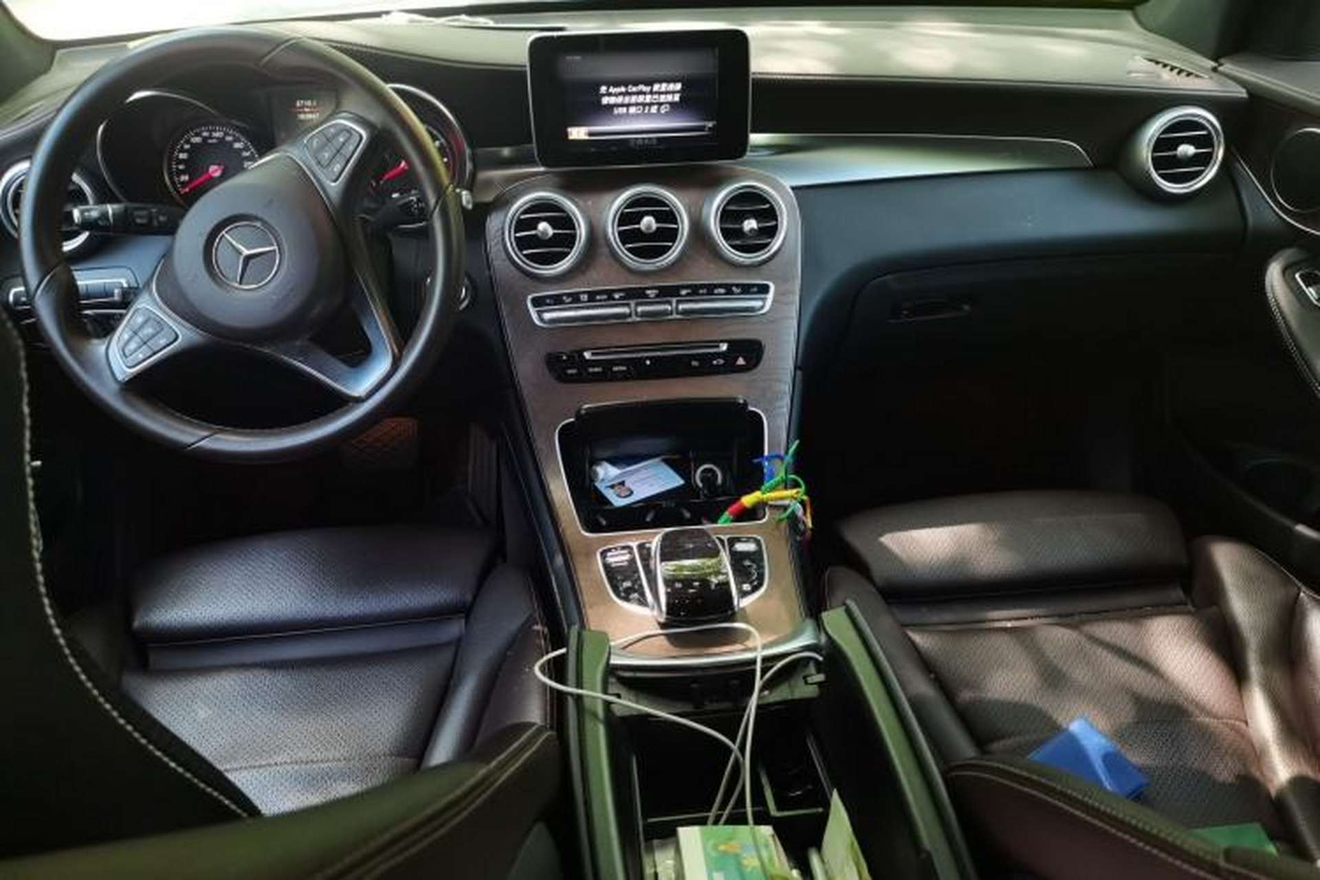 Used Mercedes-Benz GLC 2018 GLC 300 4MATIC Sport Edition Center Console