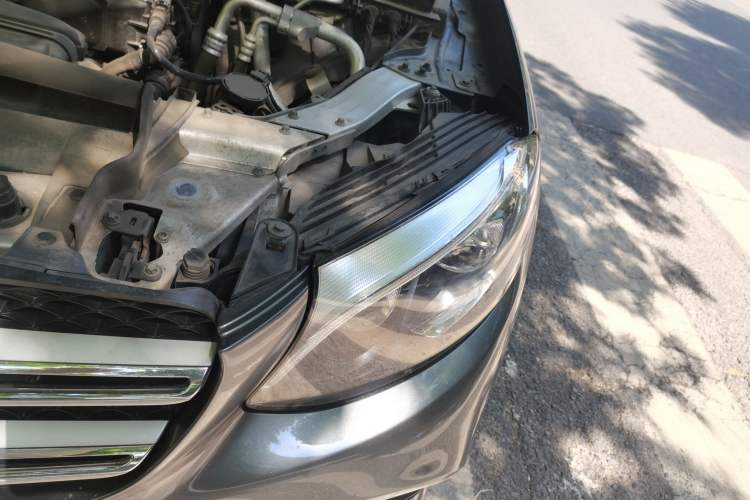 Used Mercedes-Benz GLC 2018 GLC 300 4MATIC Sport Edition Engine Bay Left