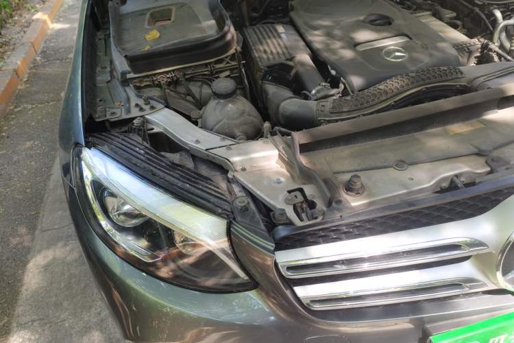 Used Mercedes-Benz GLC 2018 GLC 300 4MATIC Sport Edition Engine Bay Right
